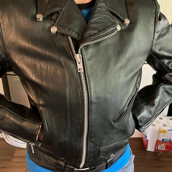 Leather jacket - Picture 12 of 15